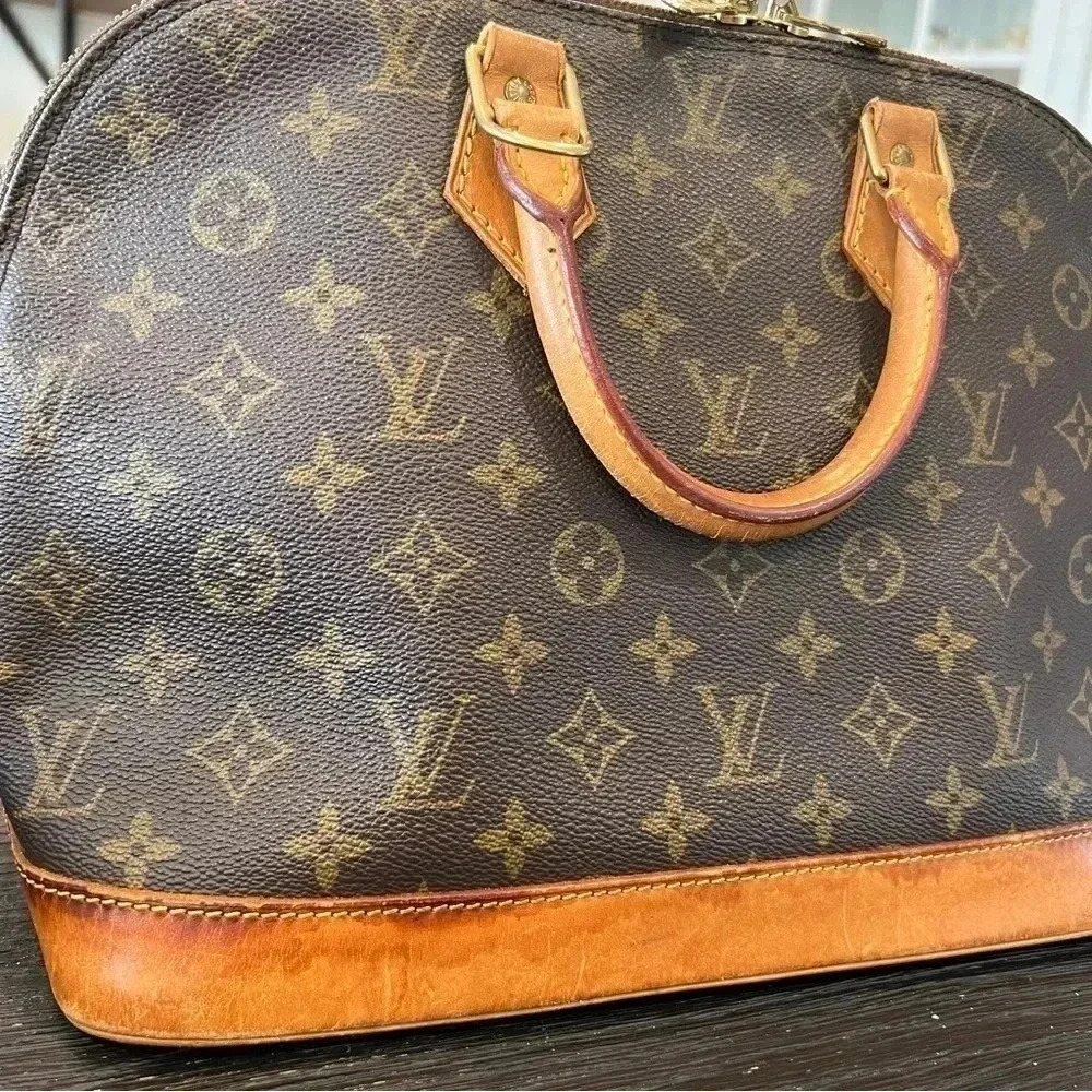 Louis Vuitton Vintage Alma MM Monogram Authentic - Picture 5 of 16